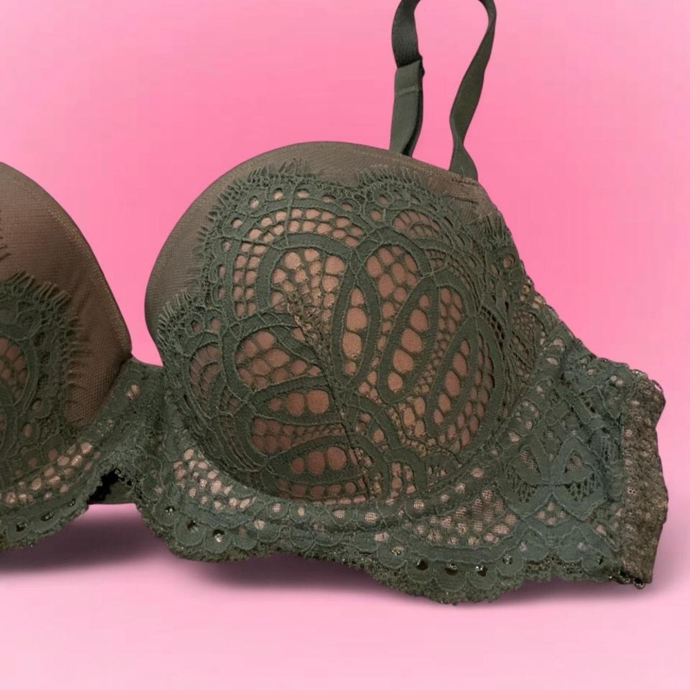 ❤️Victoria's Secret Olive Lace Bra - Picture 2 of 4